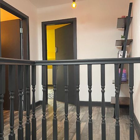 The Willow - Superb Spacious 3 Bed Room Apartment Blackpool Bagian luar foto