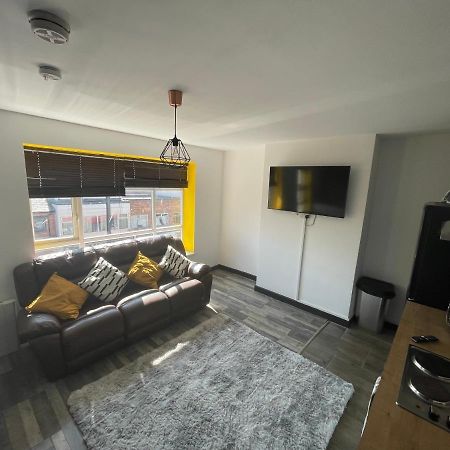 The Willow - Superb Spacious 3 Bed Room Apartment Blackpool Bagian luar foto