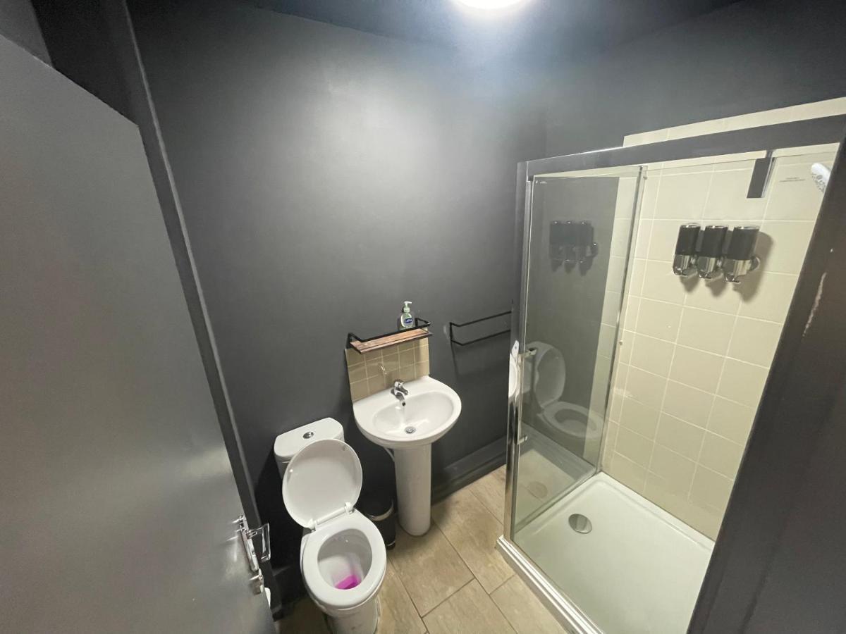 The Willow - Superb Spacious 3 Bed Room Apartment Blackpool Bagian luar foto