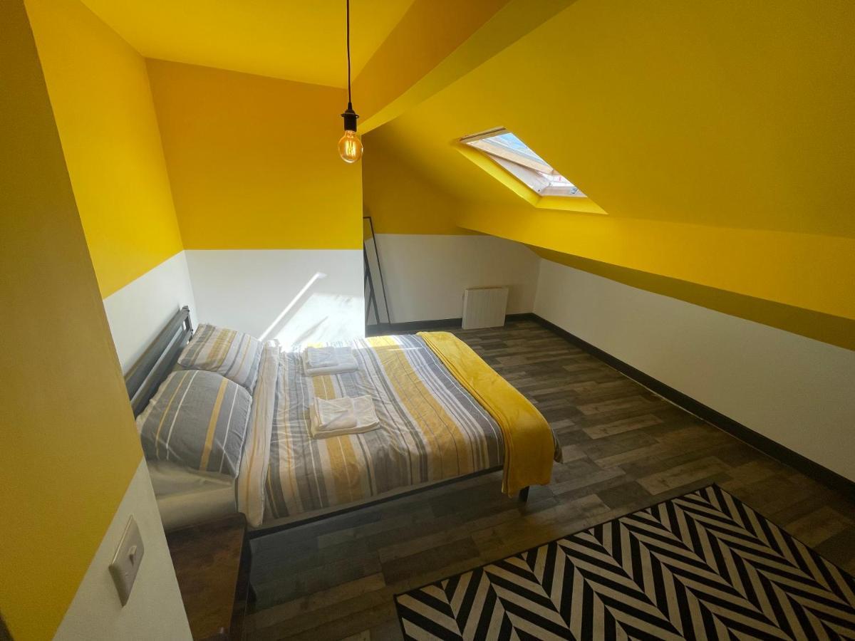The Willow - Superb Spacious 3 Bed Room Apartment Blackpool Bagian luar foto