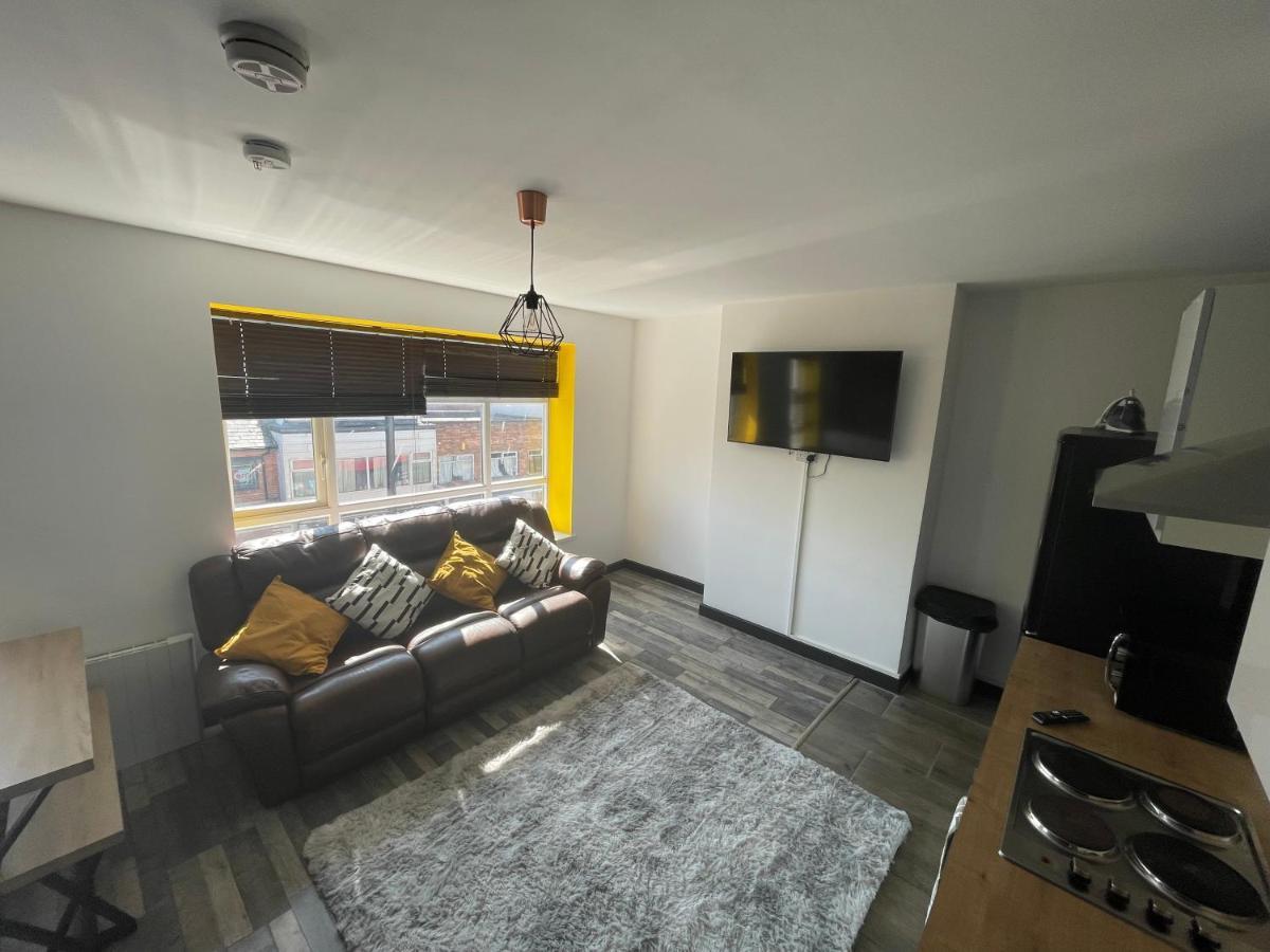 The Willow - Superb Spacious 3 Bed Room Apartment Blackpool Bagian luar foto