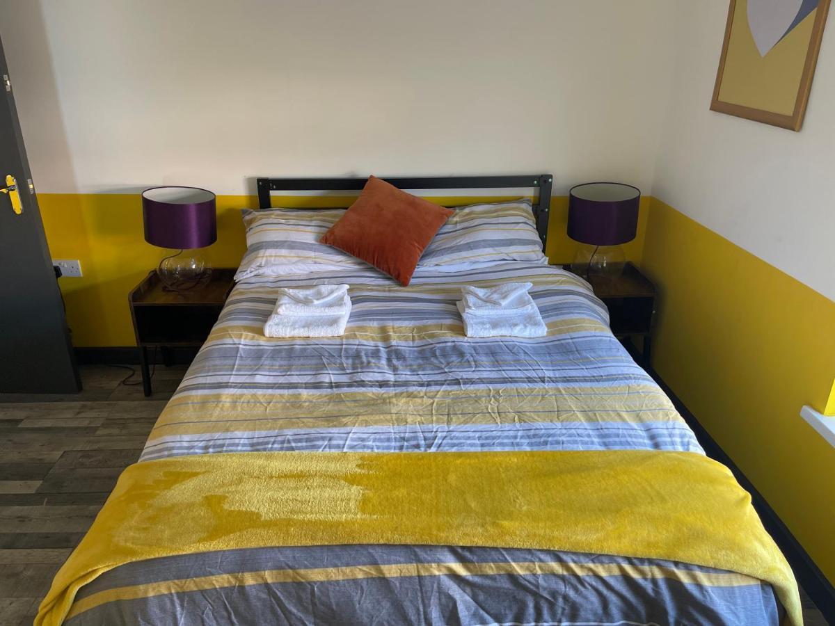 The Willow - Superb Spacious 3 Bed Room Apartment Blackpool Bagian luar foto
